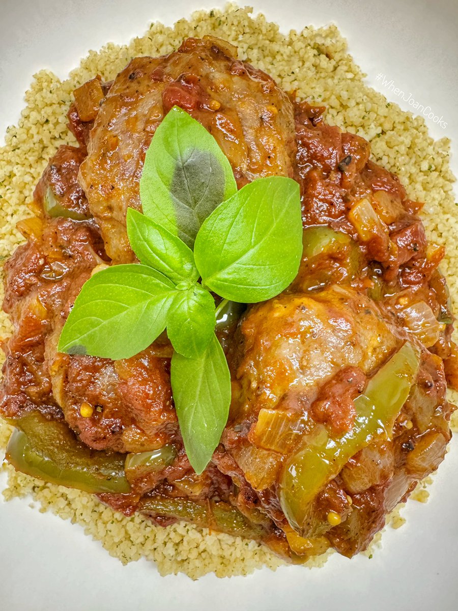 GabsDiva's tweet photo. … Dinner: Flavoured CousCous With Beef Meatballs In A Savoury Tomato Sauce 🤌🏼🤤 - #BonaPattern #SimpleMeal #15MinuteMeal #5Ingredients #WhenJoanCooks … https://t.co/s6QP1sAzvO
