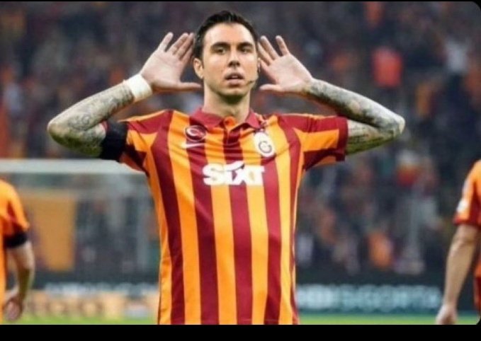 CanUCHAR's tweet photo. Bu akşamın yıldızı tebrikler Arda Kardeşler. https://t.co/ThhlWeZauy