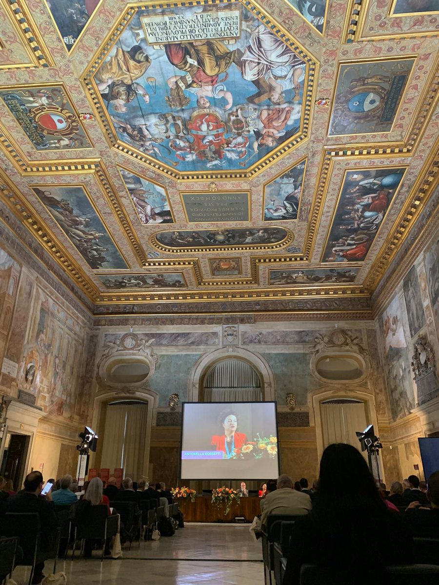 anto_bxl's tweet photo. Delighted to dive into #WinePolicy at Udine's beautiful castle, thanks to Consorzio Tutela Vini Delle Venezie DOC. We explored key topics like #GIsReform, #wineHLG, sustainability, and marketing strategies. Challenges are many, but together we can build European solutions🇪🇺 https://t.co/zlq5osNwi6