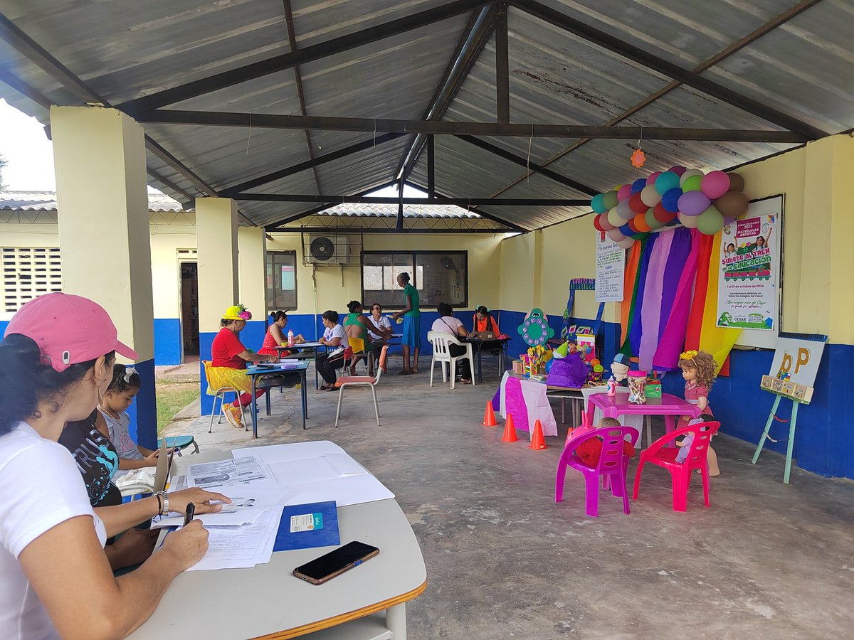 UBUNTUCDA's tweet photo. Súbete al Tren de la Educación, I.E. Camilo Namen Frayja, UBUNTU presente, presente, presente.

@GobdelCesar
@CesarEducacion

#PTA
#FormacionIntegral https://t.co/Bzv8QM4WVT