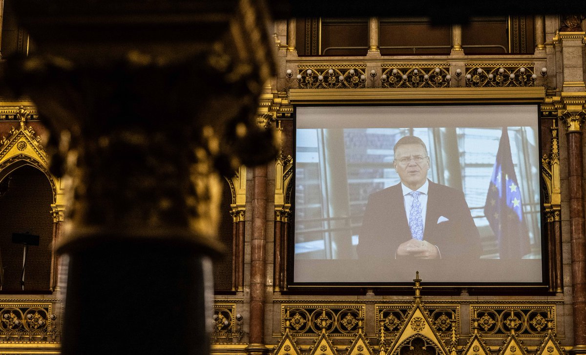 HUNParliament tweet media