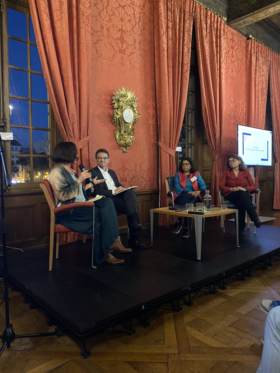 Très heureuse d’avoir accueilli ce soir avec Saadi Lahlou et Olivier Bouin les chercheurs de l’international Panel of social progress à un moment de bascule démocratique , sociale et environnementale où le regard des sciences humaines est indispensable ! <a href="/IEAdeParis/">IEA de Paris</a> .