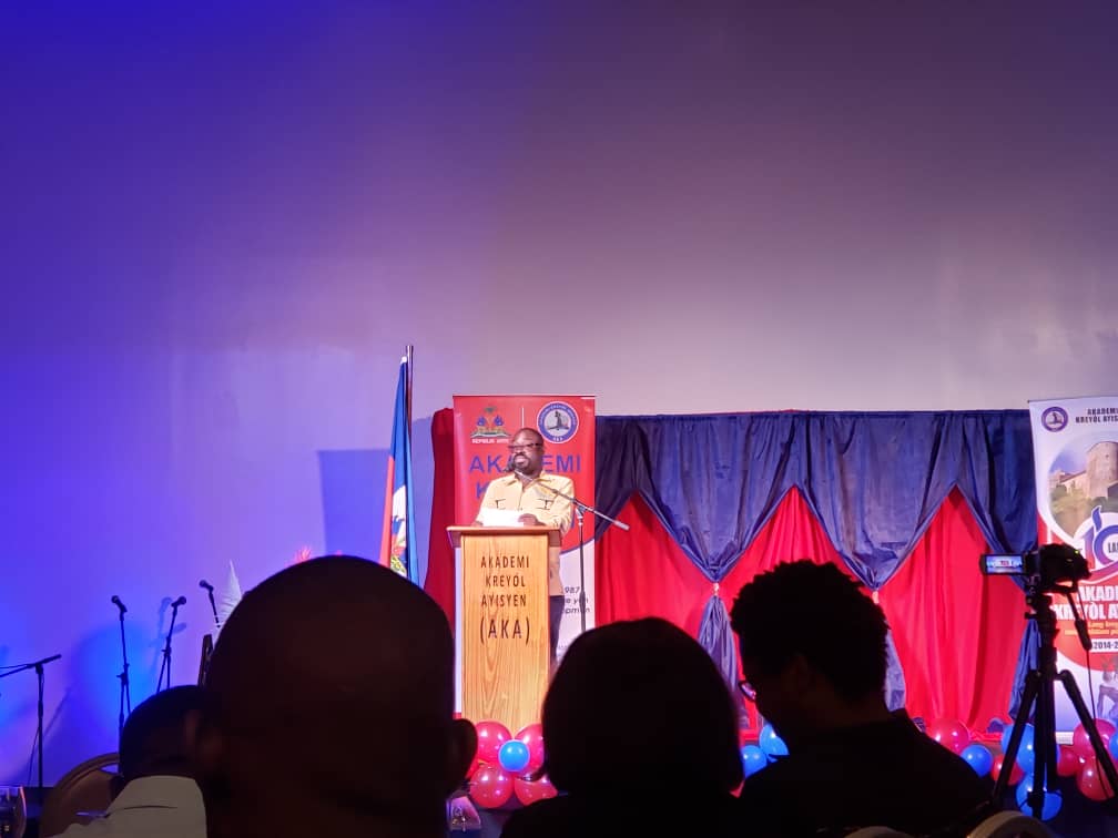 Jodi a se jounen entènasyonal lang ak kilti kreyòl. Kite yon pwovèb kreyòl ou renmen nan kòmantè.🥳