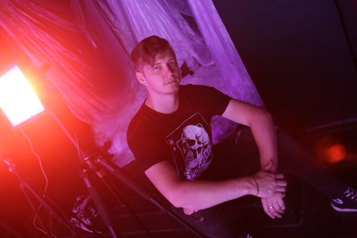 🎂Happy Birthday to our guitarist John Milton!🎉 
We would like to wish him crazy shred🤪🎸, fiery sweeps🔥, powerful riffs🤘, brilliant harmonies🎼, strong health💪 and the embodiment of all ideas! 🤘🥳 

#selenseas #music #metal #happybirthday #guitar #guitarist #jokerguitars