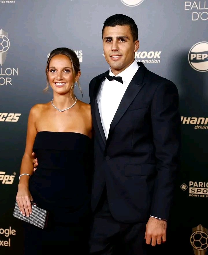 Rodri est arrivé à la cérémonie pour récupérer son Ballon d’Or 🔥🇪🇸