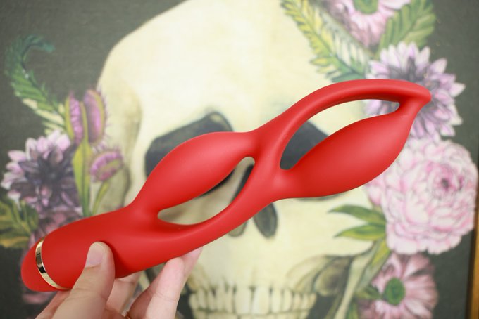 I can't stop swooning over the Pepper Paramore g-spot &amp; a-spot vibrator that Betty's Toy Box sent me<a href="/tag/mvsales"class="tags"><span>#mvsales</span></a>