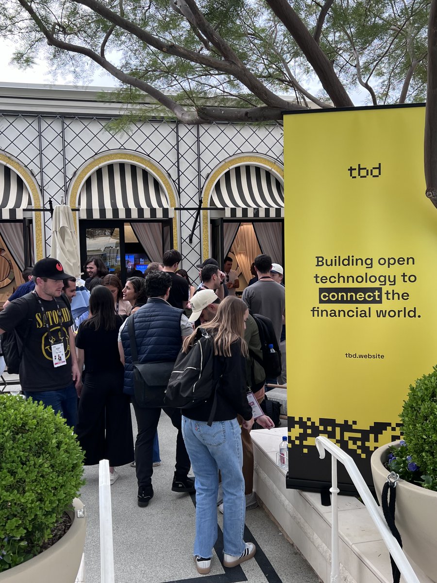 🎉 What an incredible night at our #Money2020 cabana kickoff party! Huge thanks to everyone who joined us to celebrate, connect, and kick off this event with energy and excitement. From insightful conversations to new connections and a whole lot of fun, we couldn’t have asked for