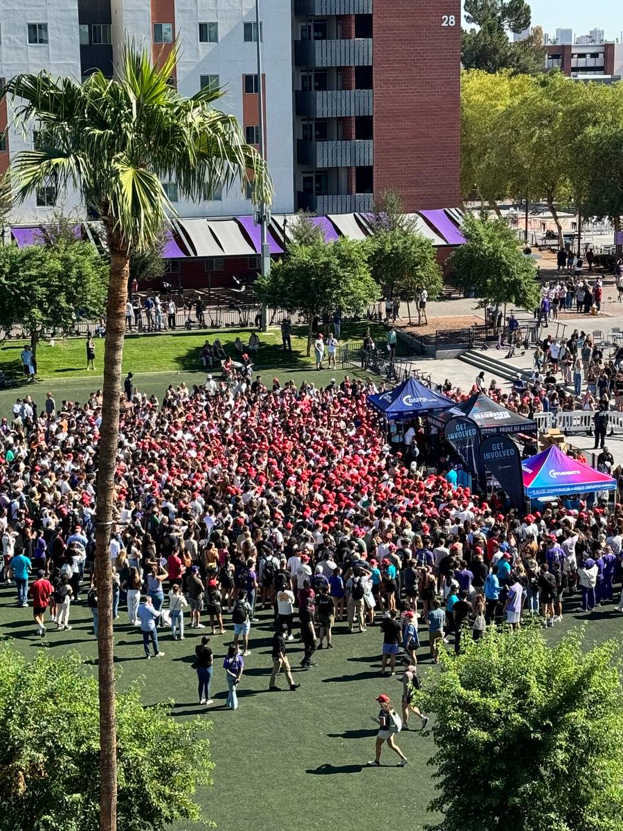 charliekirk11's tweet photo. MASSIVE get out the vote event today at Grand Canyon University along with @RobSchneider!

Thousands of Gen Z students in MAGA hats just started spontaneously singing the Star Spangled Banner as we got started.

Gen Z is waking up... and voting. WATCH.

🇺🇸🇺🇸🇺🇸 https://t.co/85gGsvYy6u