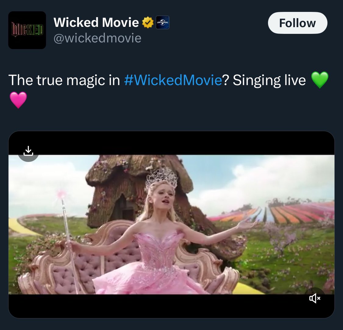 noahgimmemoah's tweet photo. The true magic in #Cats2019? Singing live ๐ป
And the butthole cut https://t.co/2jPKT2sPYE