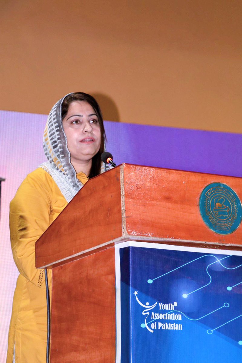 abida_resume's tweet photo. "'The future of work is freelance, and it's here to stay.' - 

CEO Upwork

Just shared this message with the talented youth at Youth Leadership Convention  during my keynote speech on freelancing opportunities. 

Thank you @YAofPakistan for the invitation. https://t.co/EfwNKD7S8f