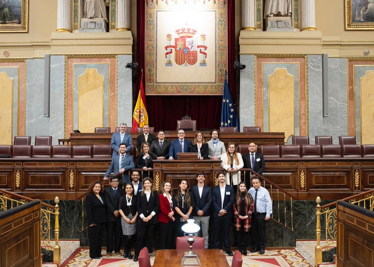 Esc_Judicial's tweet photo. El grupo de #FormaciónJudicialEspecializada #FJE de #AméricaLatina ha visitado hoy las sedes del @PoderJudicialEs, el #TribunalSupremo y el @Congreso_Es en su estancia en distintas instituciones dentro del programa de #formación que desarrollan en @Esc_Judicial https://t.co/v75VMaagfo
