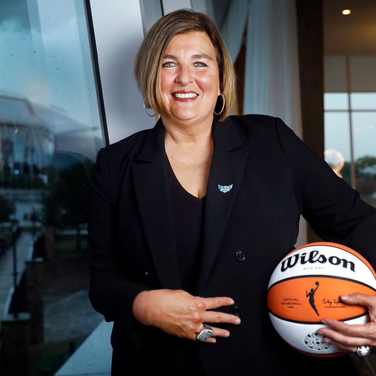 trendyhoopstars's tweet photo. Former Dallas Wings Head Coach and 2023 Coach of the Year runner-up, Latricia Trammell, is the frontrunner for the Chicago Sky, according to TheBallOut. #WNBA https://t.co/F0JEF1kCZn