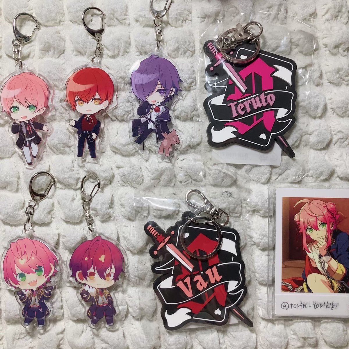 騎士Aさん グッズ 買取 譲渡

譲：画像

求：買取

𖤐 すべて開封済み【 すこし傷などあります 】
𖤐 金額ご提示頂けますと助かります
𖤐 郵送でのお取引希望です
𖤐 お支払い方法要相談

お気軽にお声がけください🙇🏻‍♀️♡

#騎士Aグッズ交換 #騎士Aグッズ買取 #KnightAグッズ買取 #KnightAグッズ交換