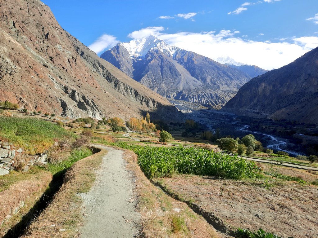 Lost in Bagrote Valley's stunning landscapes. Nature's paradise on earth! 
#BeautifulPakistan #ValleyOfDreams #BagroteValley #GilgitBaltistan #Pakistan #BeautifulPakistan