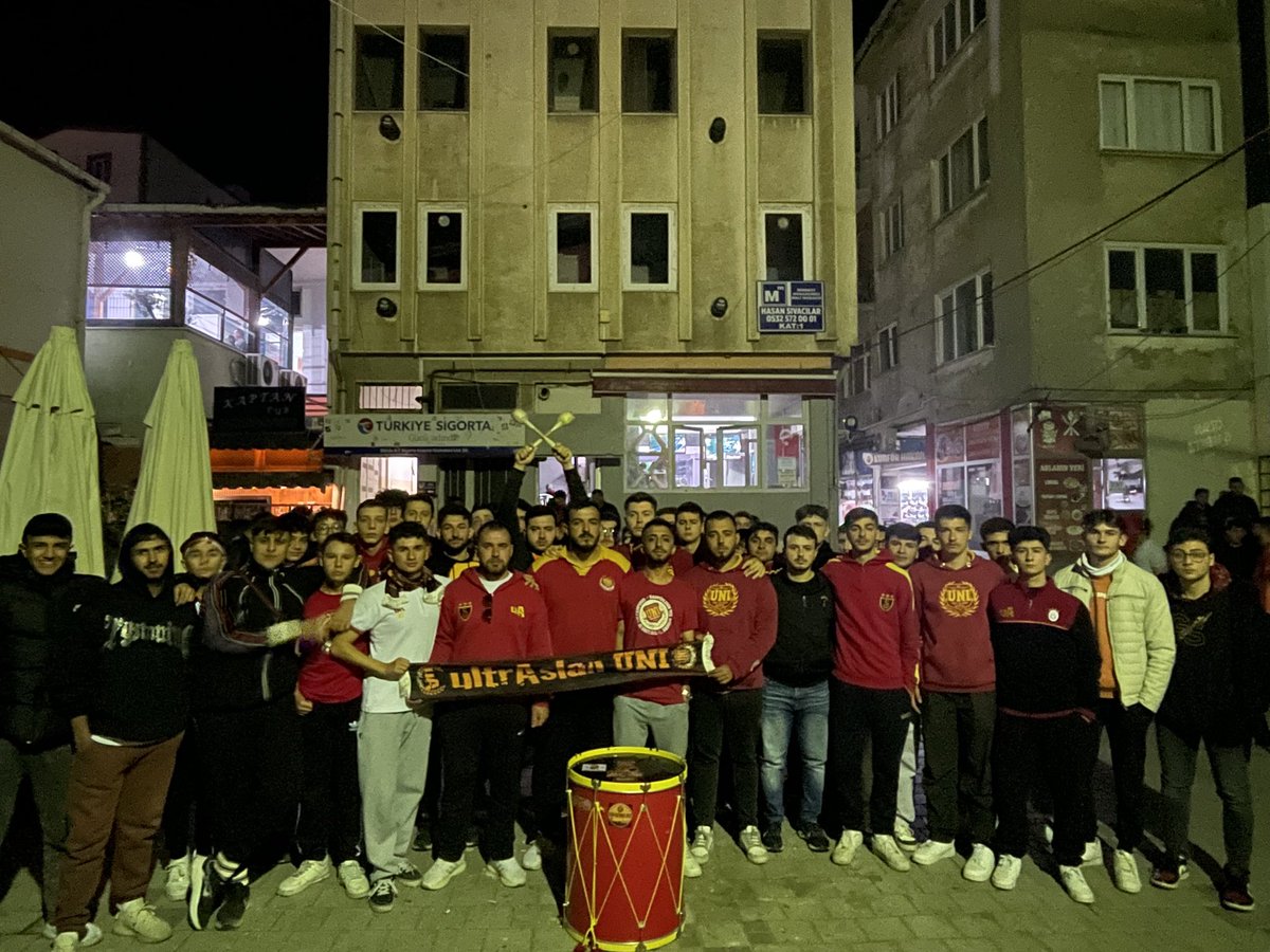uAUNIKirklareli's tweet photo. UÇAN KUŞLAR MARTILAR 🎶🎶🎶

GALATASARAY'ımızı beşiktaş karşısında hem evimizde hem de şehrimizde omuz omuza destekledik!

#ultrAslanUNI https://t.co/6c6JRP25b4