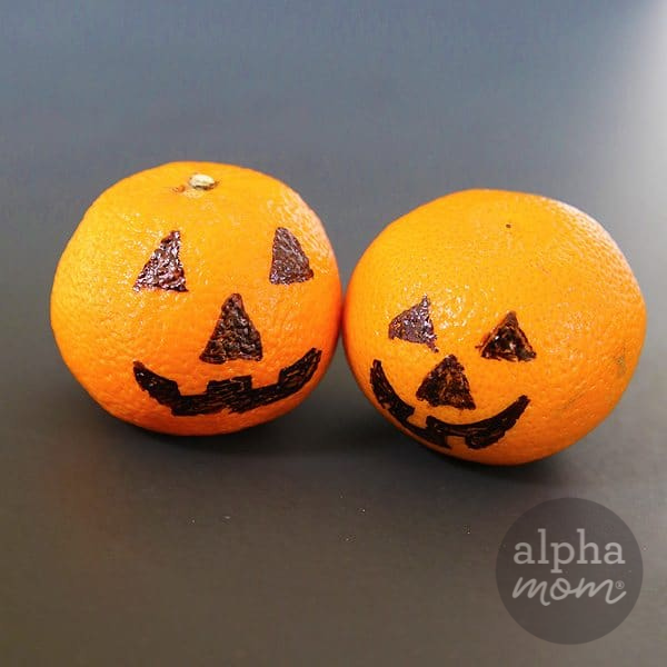 alphamom's tweet photo. Love these easy-to-make Halloween treats. We have more ideas on our site here: https://t.co/JLHEvopWxl https://t.co/M6m7myiCIL