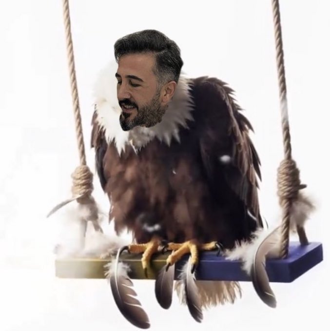 flower_63111's tweet photo. @bulentuslu1903 Seni de sallarlar bülücümm 😂😂 https://t.co/VEgXE12XbA