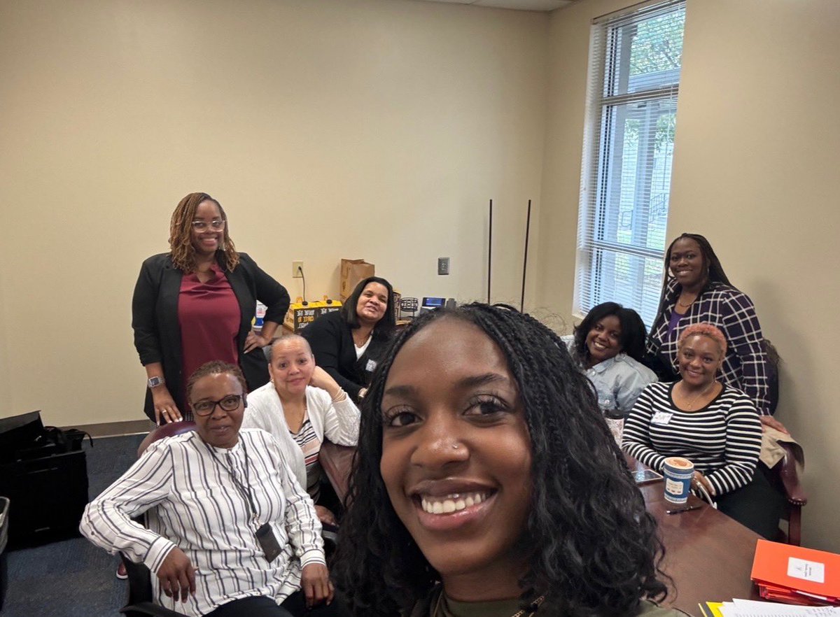 Thanks to all the wonderful volunteers who helped us pull off another successful year of GHP interviews! Secondary ELA appreciates you and I apologize if I missed a tag. GHP #ThankYou #SecondaryELA