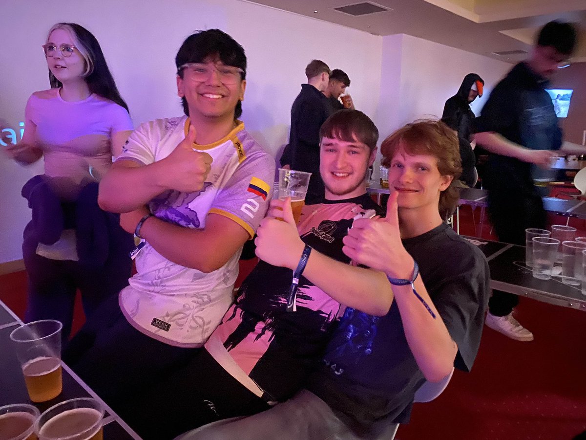 san 🇨🇴 (@saneuw) on Twitter photo definitely an epic to remember, love the boys in <a href="/pabloskittens/">pabloskittens</a> made it out of groups and had a great time 🫶
dodged the @ModyS04 lan flu by eating pho as soon as I got home 🙏 someone lock that man up
ILL SEE YOU AT <a href="/EPICLAN/">EPIC.LAN UK Gaming & Esports Events</a> 44 ‼️‼️ definitely an epic to remember, love the boys in <a href="/pabloskittens/">pabloskittens</a> made it out of groups and had a great time 🫶
dodged the @ModyS04 lan flu by eating pho as soon as I got home 🙏 someone lock that man up
ILL SEE YOU AT <a href="/EPICLAN/">EPIC.LAN UK Gaming & Esports Events</a> 44 ‼️‼️