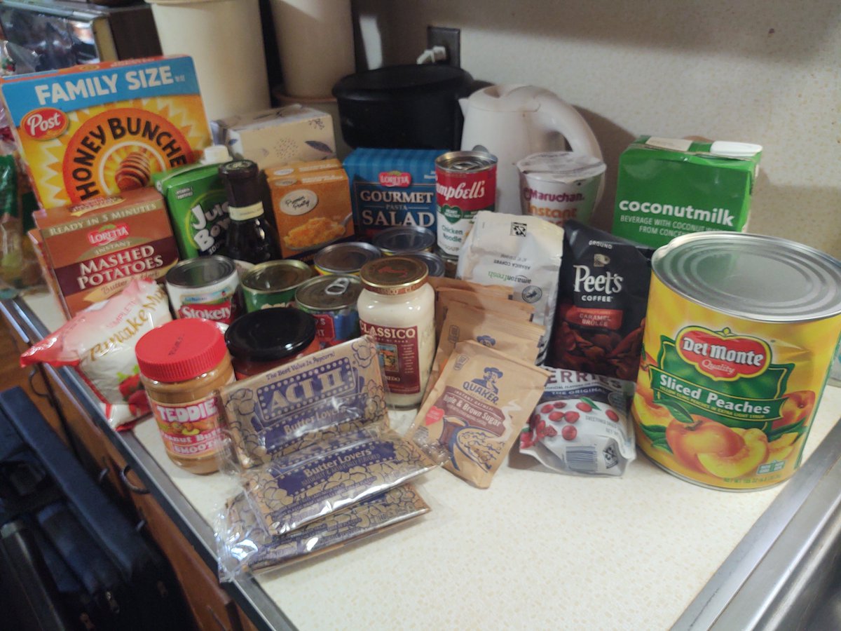 Scored at Sully's Food Pantry today.
It's so much more than the goods.
The peace of mind that you provide has true value.
Thank you PNH! 
<a href="/PNHINC/">Project New Hope Inc</a>