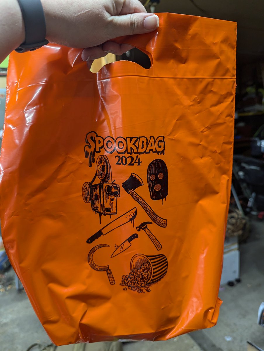 Kisa_Rae's tweet photo. The 2024 @CAVITYCOLORS Spookbag is here!!! https://t.co/CbXwiaGzfj