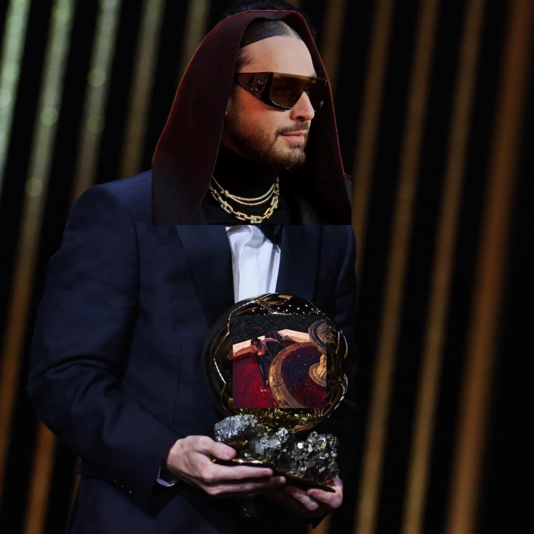 L_univers_SCH's tweet photo. Ballon d’or de la meilleur cover et du meilleur rappeur FR 🏅 https://t.co/lAWdk8sITx