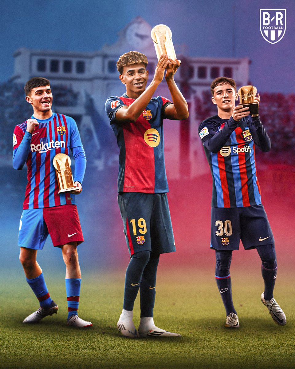 brfootball's tweet photo. Pedri won it in 2021. 
Gavi won it in 2022. 
Lamine wins it in 2024. 

The Kopa Trophy goes to a Barça player for the third time in the last four years ✨ https://t.co/YEtGKRIVPr