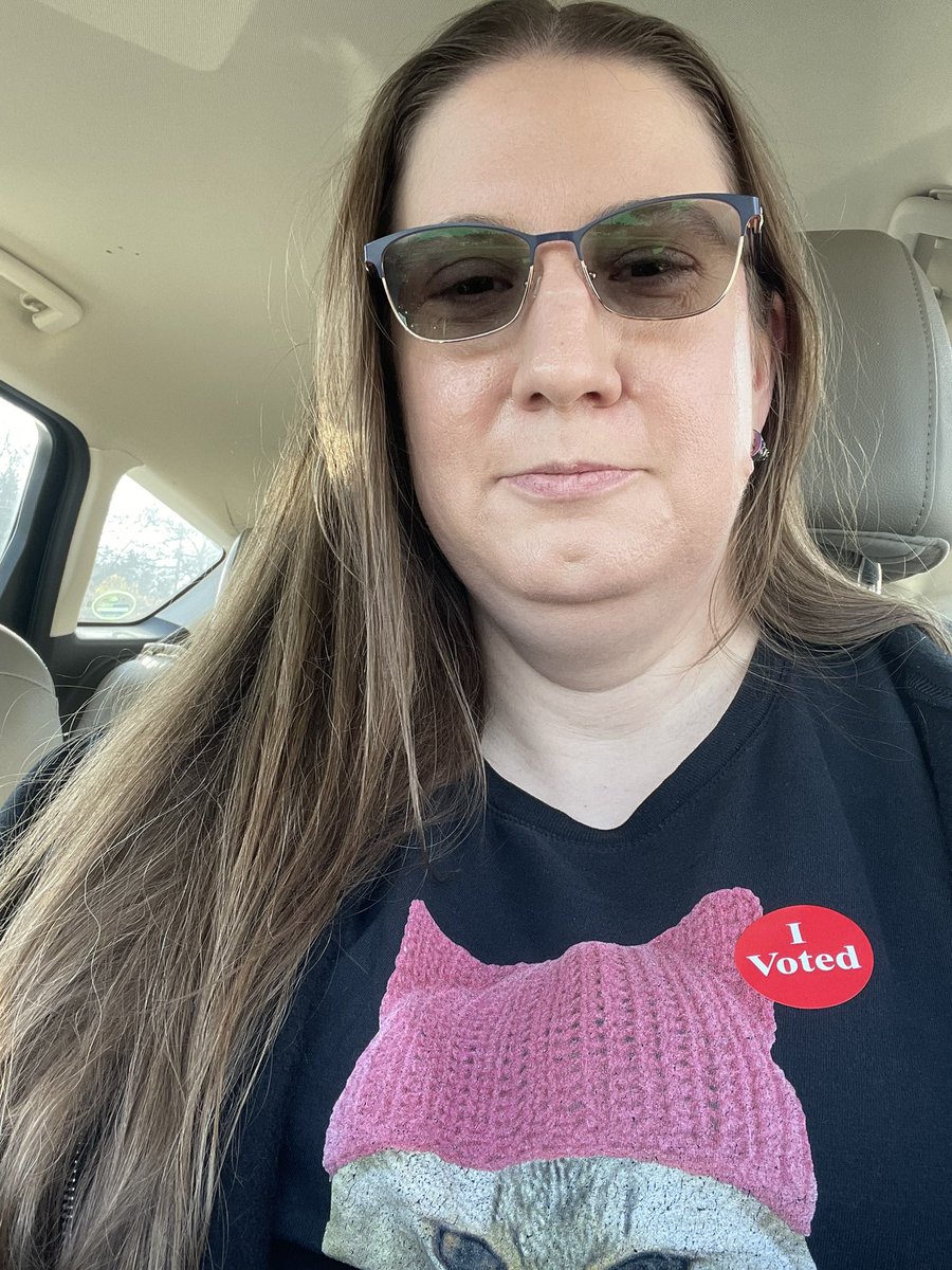 WritesFinch's tweet photo. I dun voted https://t.co/8emKZvg0Oc
