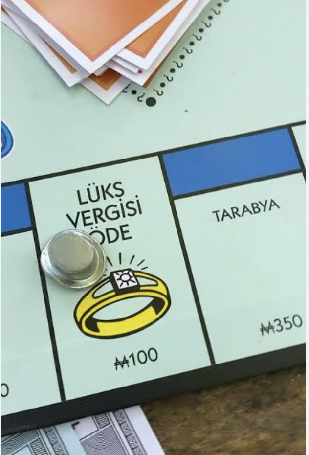 Aq yerinde zar her seferinde buna geliyor gibi