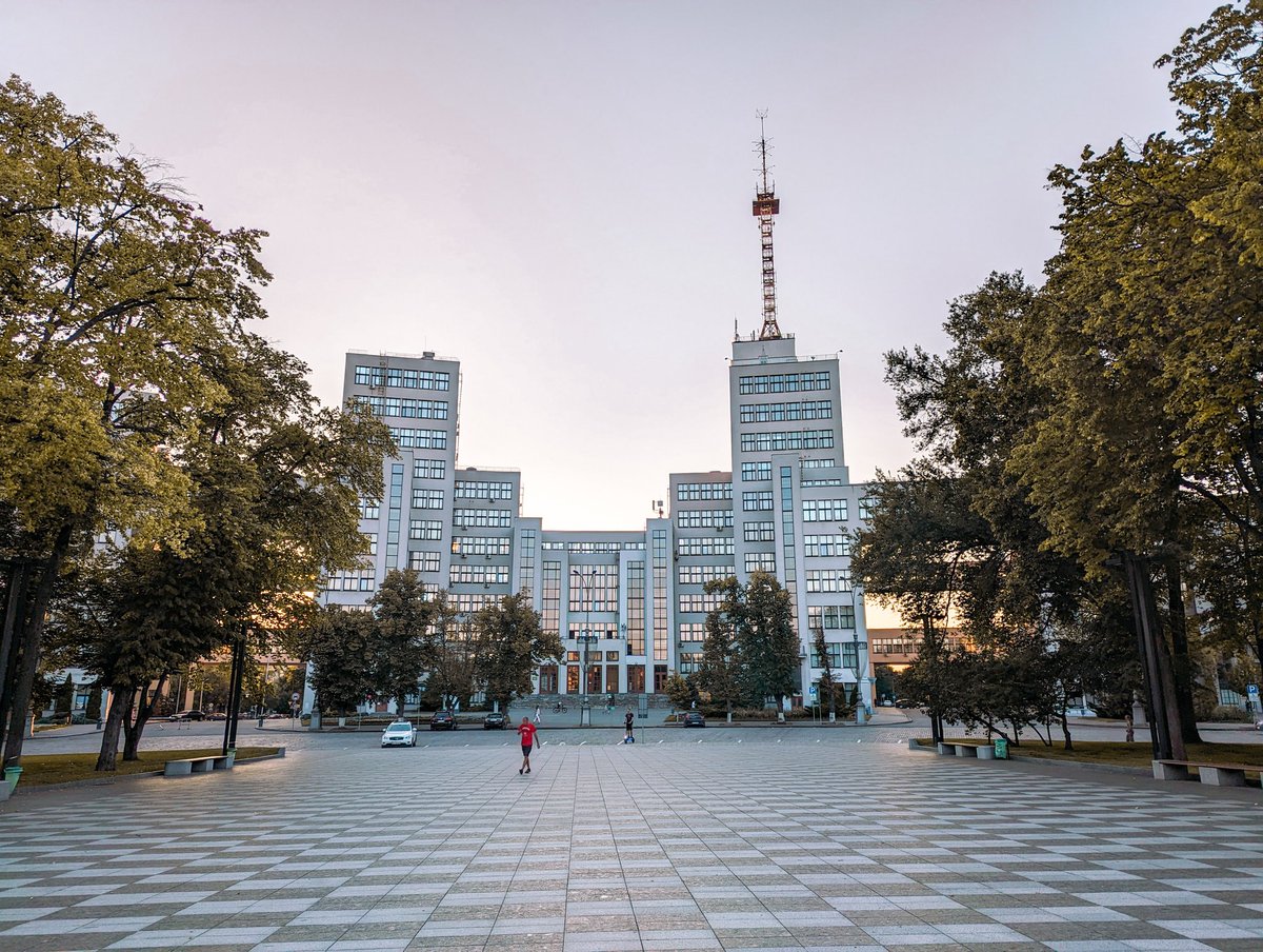 artebo's tweet image. Держпром