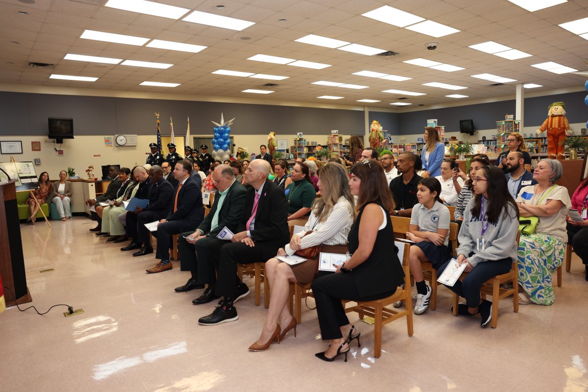 MDCPS's tweet image. .@MDCPS breaks ground on a new $5.7M addition at John I. Smith K-8 Center! When completed, the school will have a new building equipped with labs for art, band and computer classes, a new dining shelter and new hard courts. #GOBProgress #YourBestChoiceMDCPS @JISFalcons