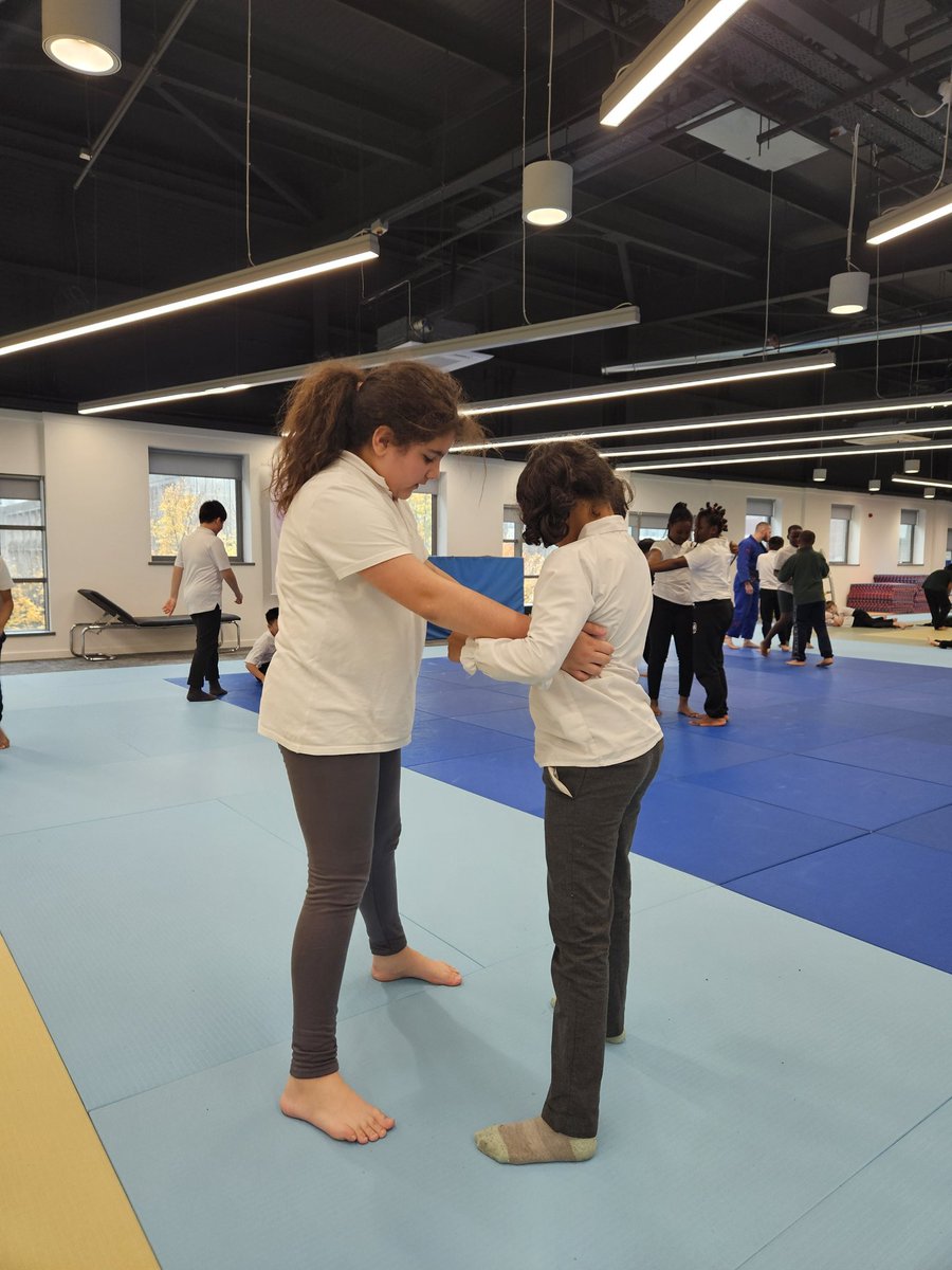 stpatrickspri's tweet photo. Ballroom dancing or Judo? #stillframe https://t.co/ilCNSXJAI8