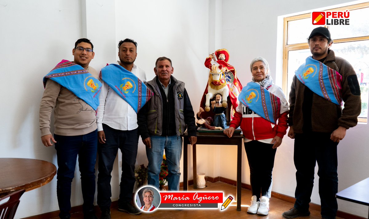 MariaAguerogut1's tweet photo. 📍 #Coporaque | Con su alcalde Sixto Huerta, discutimos los retos del financiamiento para proyectos clave como mejorar el sistema de riego en sectores como Coporaque, Pinaya y Chusñapampa, esenciales para el desarrollo agrícola en Caylloma, Arequipa. 🌱🗻
#DesarrolloAgrícola https://t.co/r6wbHB2h8O