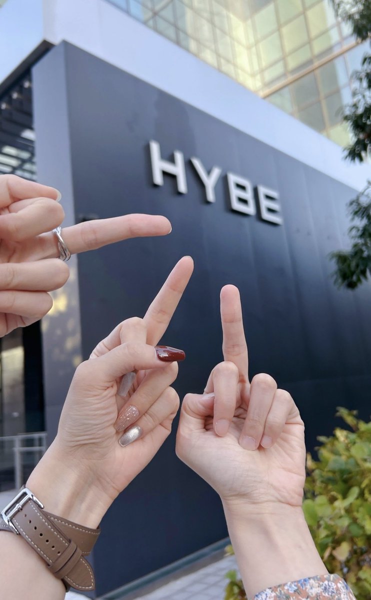 Hallyu Savage tweet media