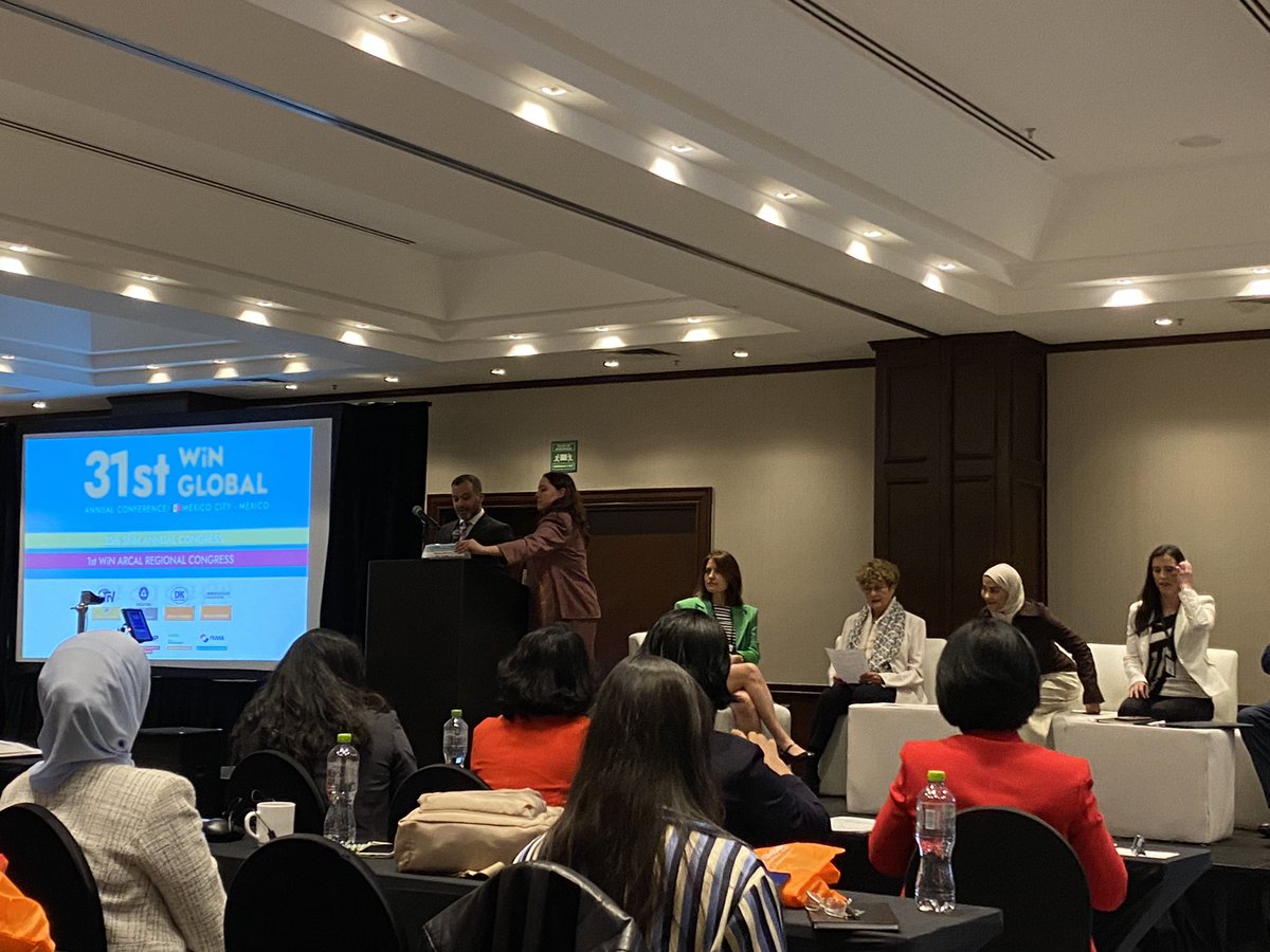 CurielRusinol's tweet photo. #AHORA comienza la Ceremonia de apertura de la Conferencia General anual de WiN Global y el Congreso regional de WiN @ARCALorg en Ciudad de México https://t.co/ORmatI6qsj
