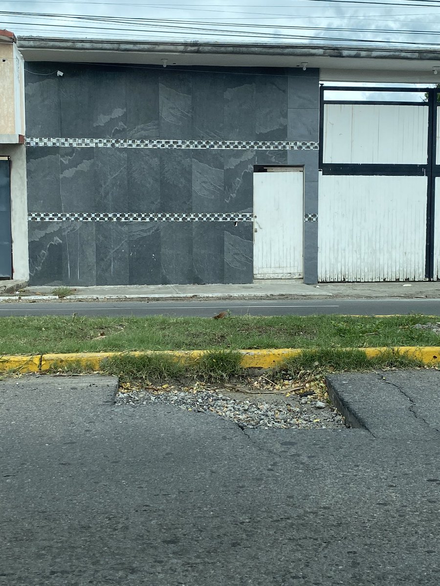 AdoptaUnBache24's tweet photo. Y que tal estos? #AdoptaUnBacheXqNoTieneMadre
#Veracruz #BocadelRio #Medellin @GobiernoVer @VeracruzTurismo @SEGOBVeracruz @ssptransitover @AyuntamientoVer @patricialobeira @_BocadelRio
@JM_UNANUE @HAytodeMedellin https://t.co/9VTpQ1NeAI