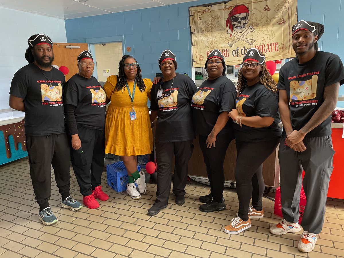 USDA_FNA's tweet photo. In honor of #NationalSchoolLunchWeek earlier this month, Legacy Prep Charter School in Birmingham, AL, celebrated with serving a healthy delicious pirated themed lunch to students! Thanks to the dynamic school nutrition team that proudly feeds kids each weekday with lots of joy! https://t.co/6KsJBzet1Q