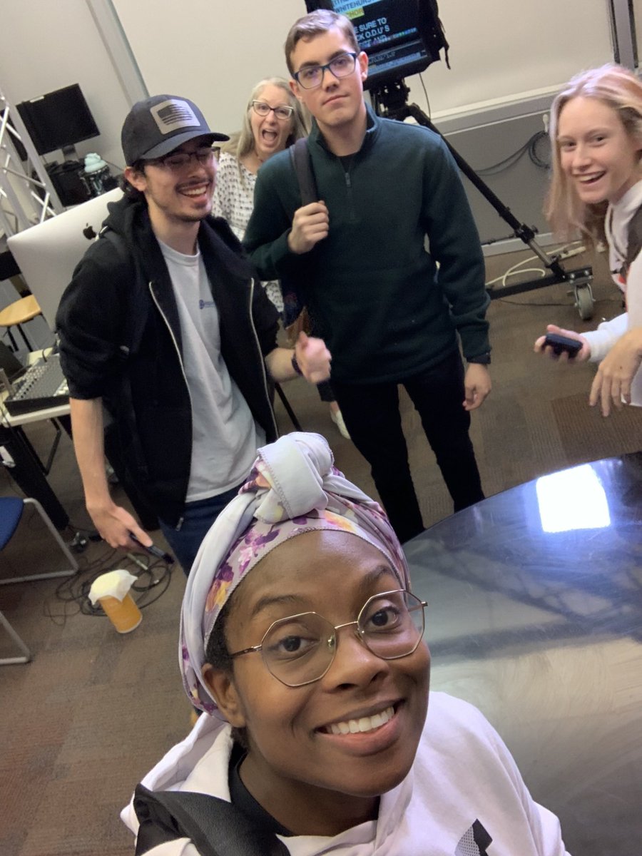 LoniB_TV's tweet photo. Just wrapped up my first day in the ODU TV News studio! Interacting with all the equipment and learning the different roles with my team was pretty cool.           #ODUTVNews #ODUStudentJournalist https://t.co/33ViH1NUDa