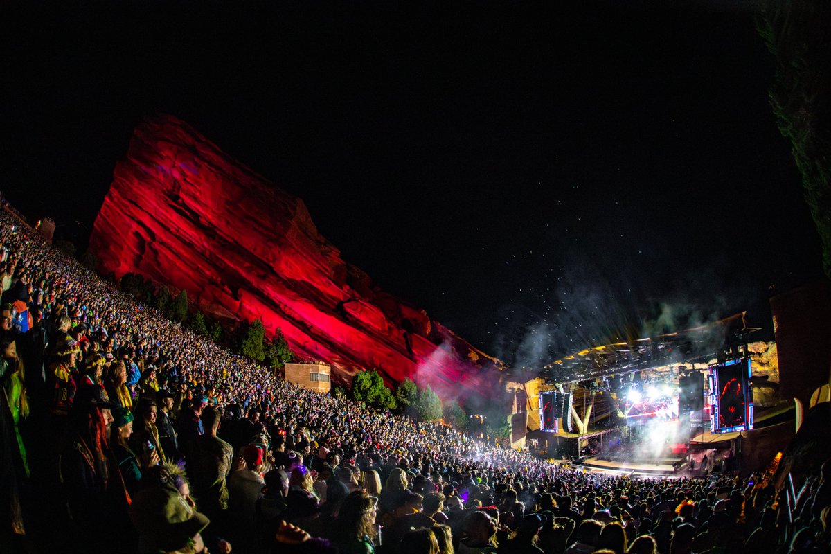 dailybreadmusic's tweet photo. Red Rocks!! I can’t believe we did it. Thank you so much for an incredible night + for bringing so much good energy into the fold. It was the perfect place + time to bring the music to life. I am so grateful to be able to create art + share it with you in sacred places like this. https://t.co/mHEygZkRPR