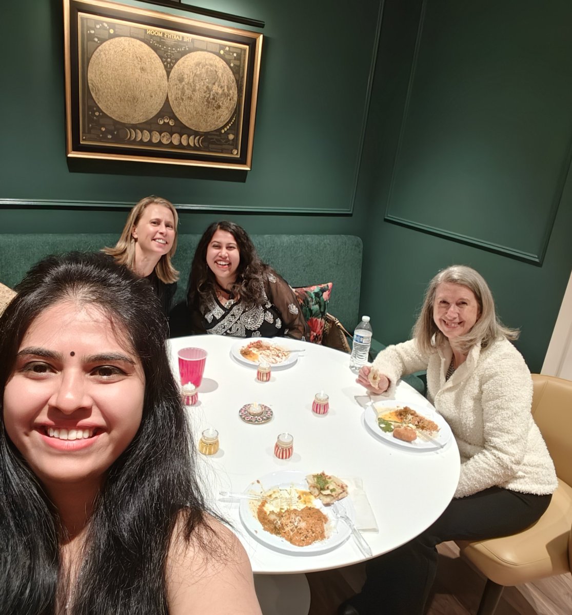 Avanti0609's tweet image. Super fun at the UW radiology research get together with a Diwali theme @UWRadiology @docsarab1 @UWRohrmann @mossabas