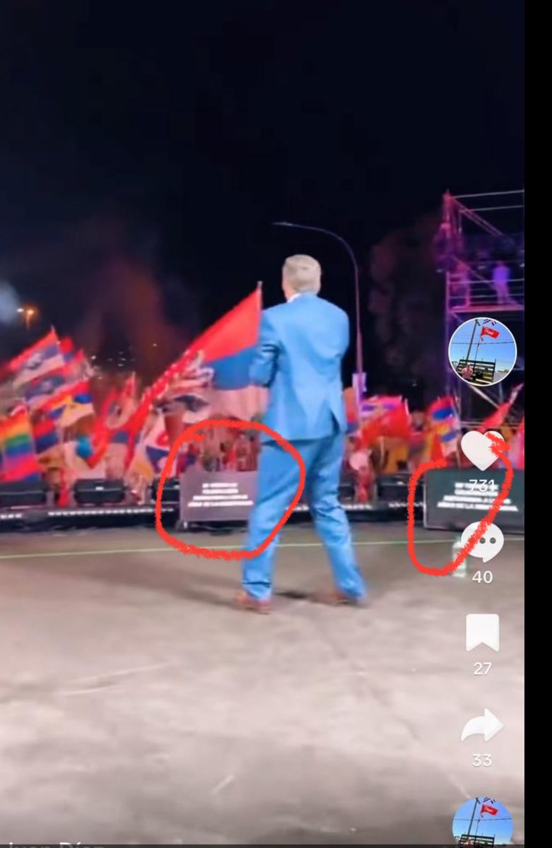 Le tuvieron q poner un Telepronter 
Como van a hacer en el debate ???