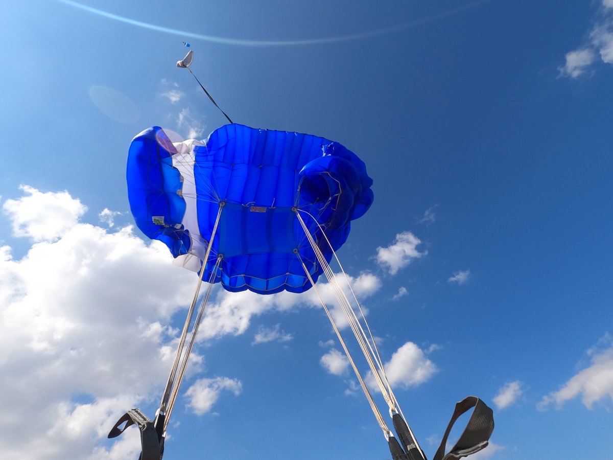 GojumpR's tweet photo. 💥 For those who haven’t jumped yet, the feeling is unique! It’s a mix of adrenaline, freedom, and awe—there’s nothing quite like the sensation of freefall.
https://t.co/HTKgZjSxM4 https://t.co/1Hj1bv3q1C