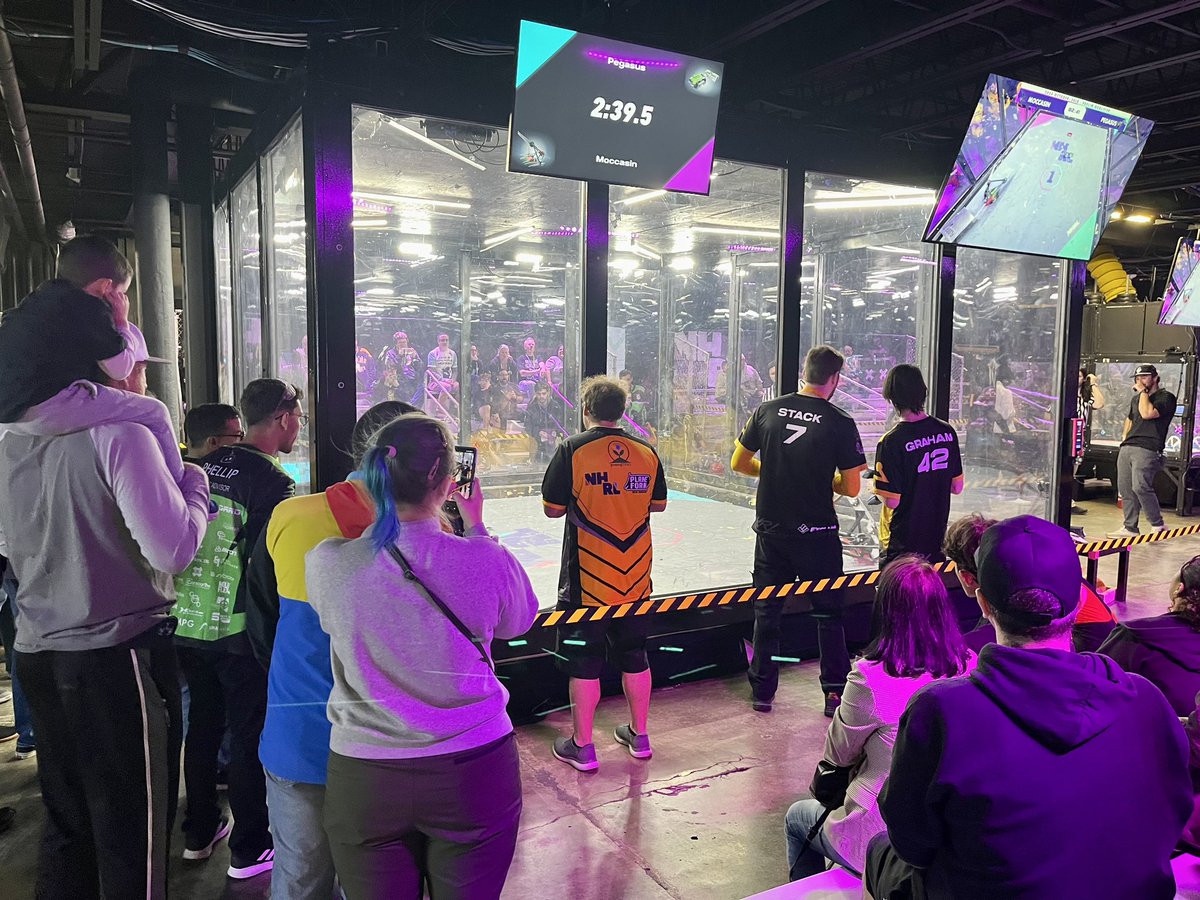 maniamedia_'s tweet photo. It was a fun night producing the broadcast for the Havoc Robotics Qualifying Tournament. Cool bots and a great crowd. Next up…the World Championships! @NationalHavoc https://t.co/qEnHLmt2im