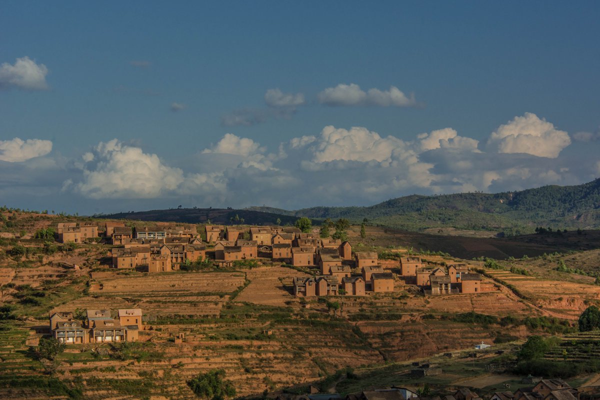 AKE042's tweet photo. Un an après, j'ai enfin terminé de trier et de traiter mes photos de Madagascar !
https://t.co/ML8cqQw0Zn
#photos #voyage #Madagascar https://t.co/hjhVFqkaFH