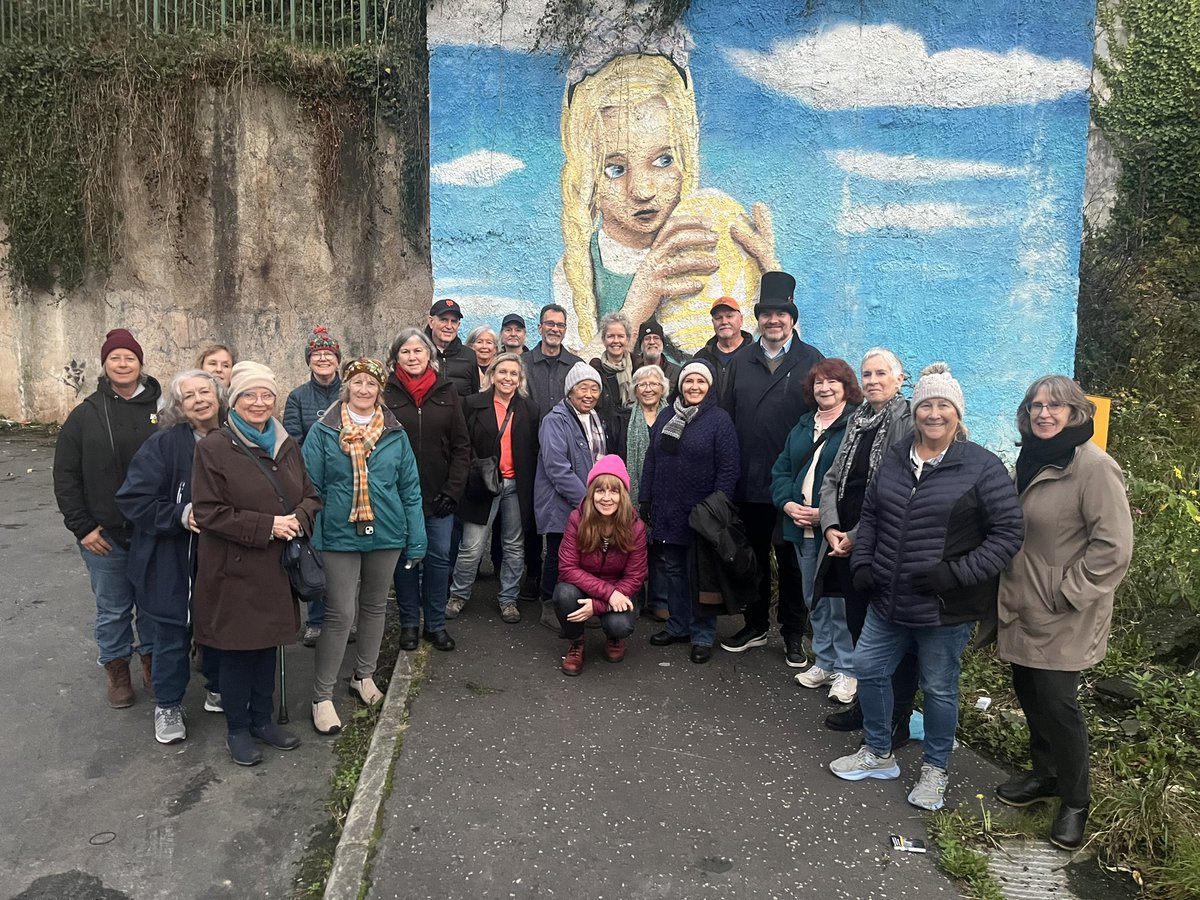 A spooky start to the week, leading an enthusiastic group from the USA on tonight’s #Newry Ghost Tour! 👻 Wishing them a great stay <a href="/KilleavyCastle/">Killeavy Castle Estate</a> and hopefully, they find time for a stiff drink… or failing that, a nice pint of Guinness! 🍻☘️ 

#Tourism #Ireland