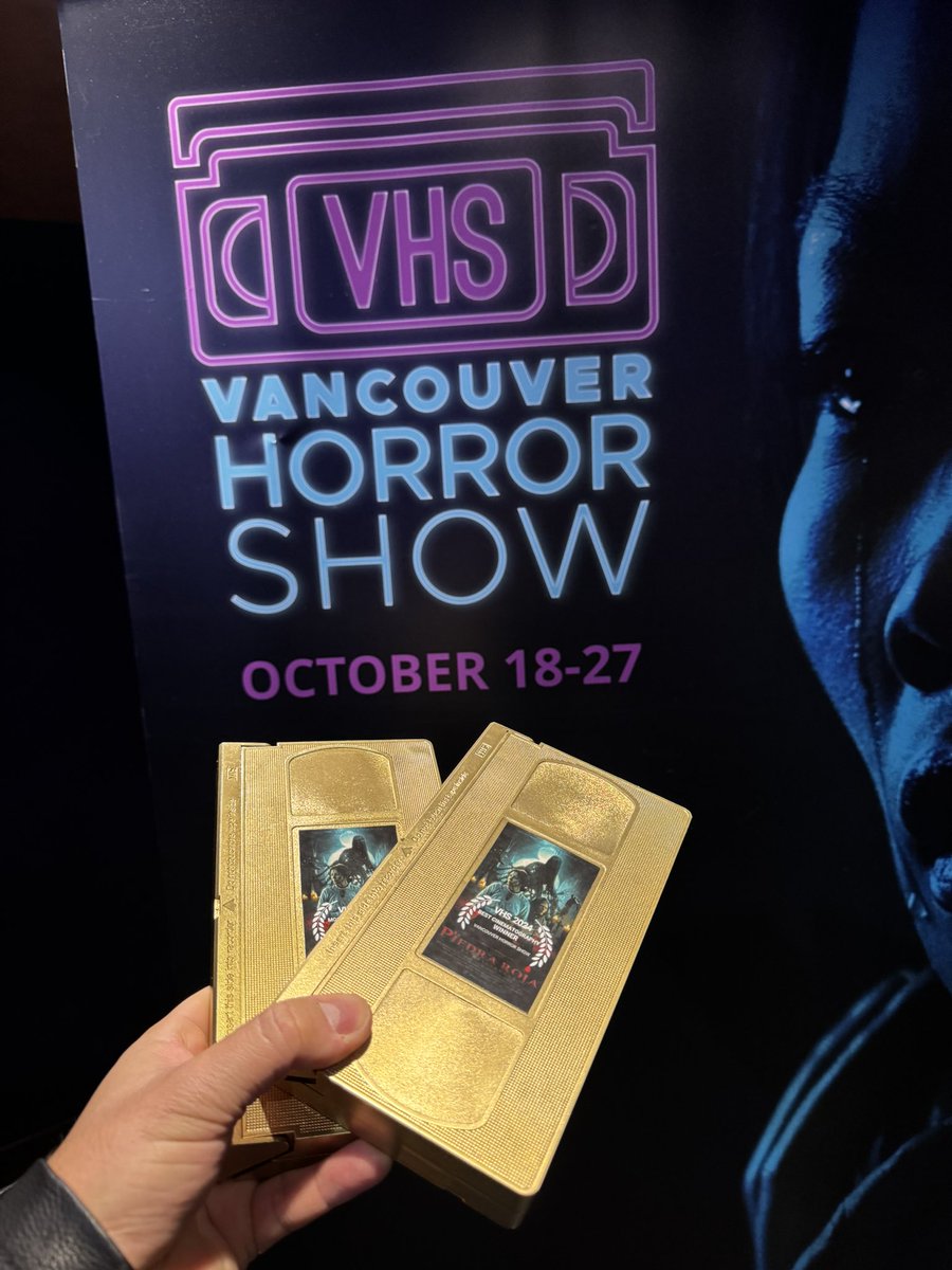 Gracias VHS <a href="/VancouverHorror/">The Vancouver Horror Show Film Festival (The VHS)</a> ganamos mejor Cinematografía y premios especial al film más Diabólico 👹

#jaliwood #cortometrajedehorror #hechoenjalisco #filmawards #cortometraje