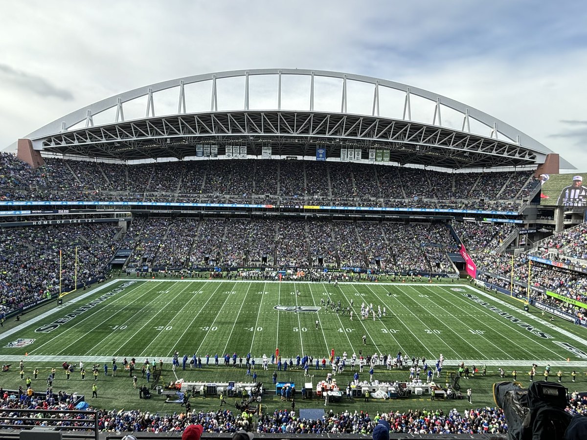 DexterMikek's tweet photo. Great seat for the Seahawks/Bills game this past weekend. Too bad the game was so lopsided. If you’ve never been to an NFL game go and make a day of it. The city is alive, people are happy and it’s a family friendly event https://t.co/rqfDSCA7p5