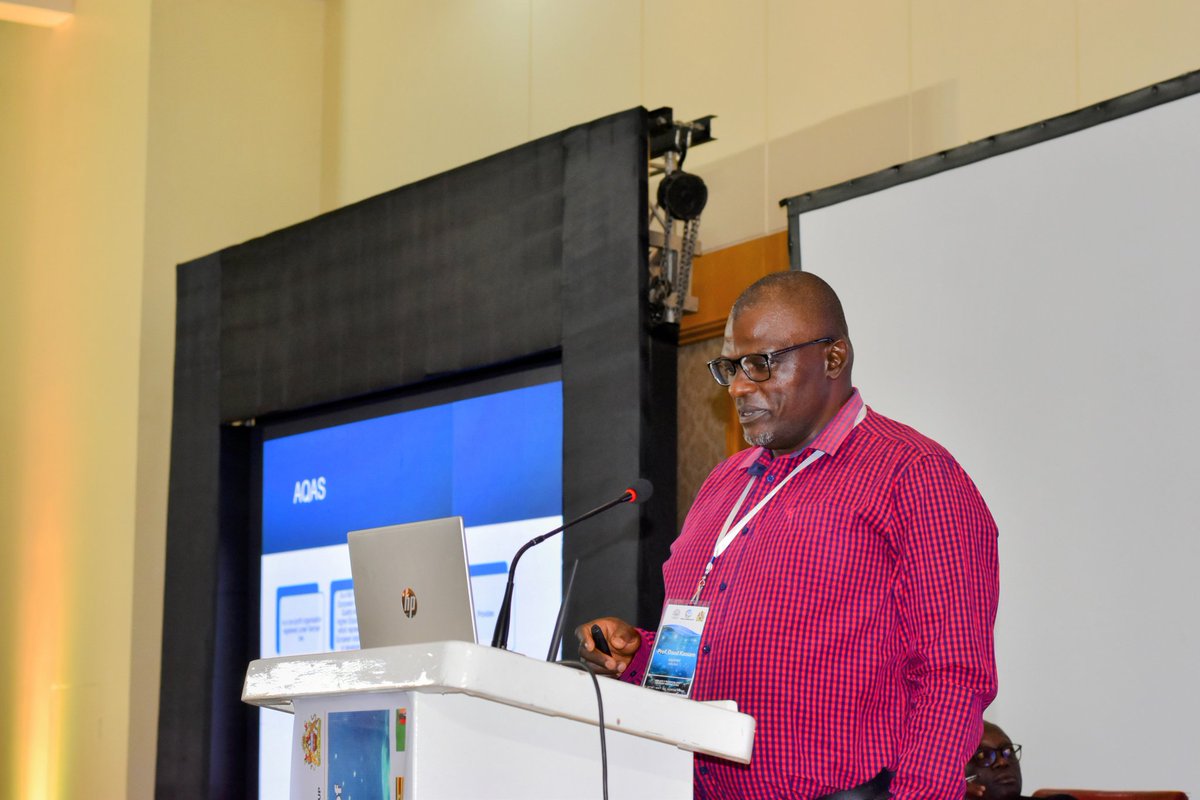AquaFish_Luanar's tweet photo. In the afternoon session of TAM, the AquaFish Director Professor Daud Kassam shared valuable insights and experiences on achieving international accreditation. AquaFish was the first Center of Excellence under ACE II to attain this milestone. #ACEII #ModelOfExcellence #Malawi https://t.co/ylGX0Do1if
