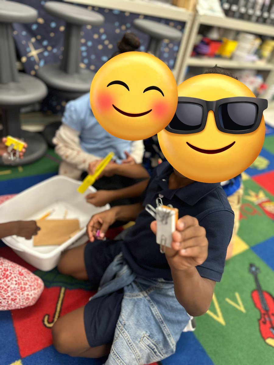 Mrs. B in Room 323! 😄 tweet media