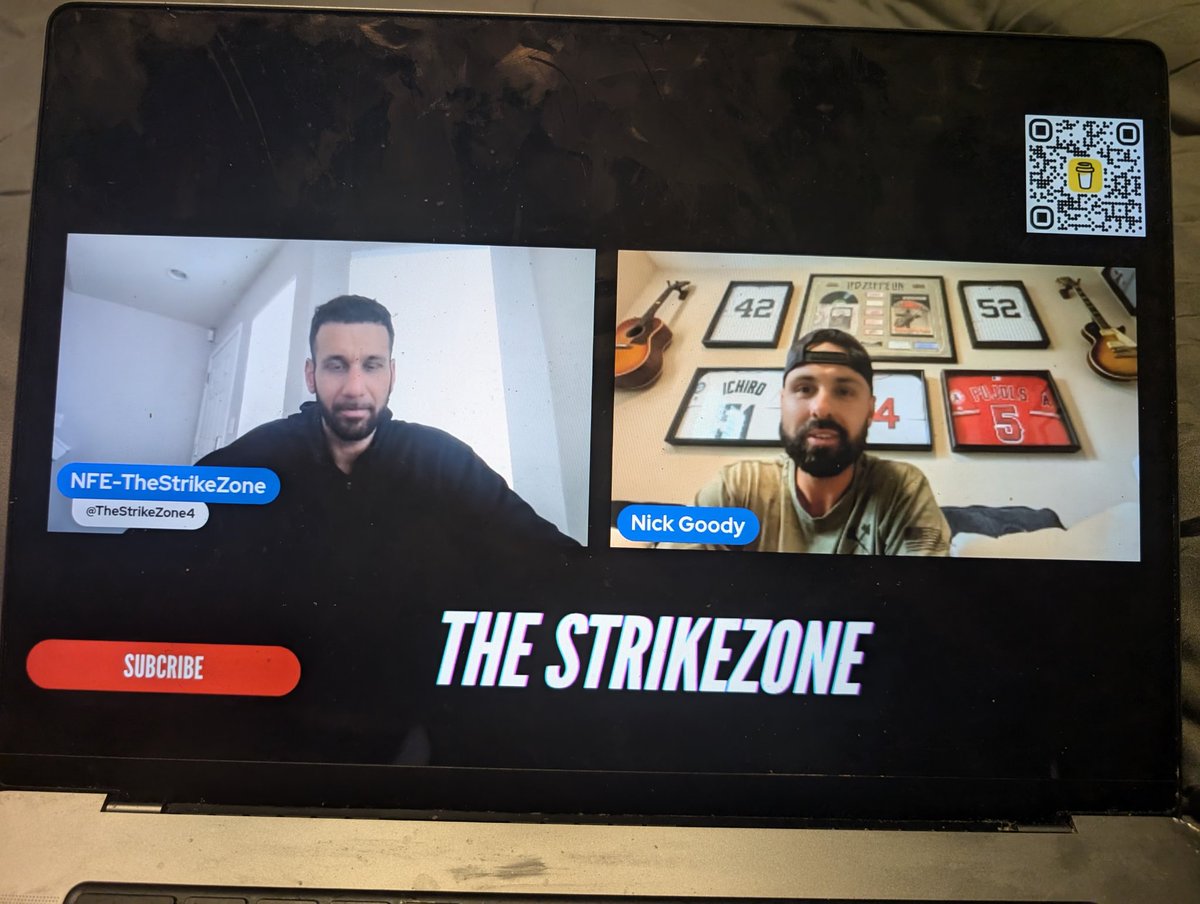 NRMedia50's tweet photo. My guy @Its_all_Goody41 is live on our friends Show right now, everyone please tune in and let's go Yankees @TheStrikeZone4 @brad_jewiss @dev_finch80 @BronxBomber447 @4TrainExpress @TheDnRCompany @AmyTrask @90syankskid @derekjeterโพ๐ฅ๐ #NRMedia #RepBX #TheStrikeZone https://t.co/ORiFG0abmN